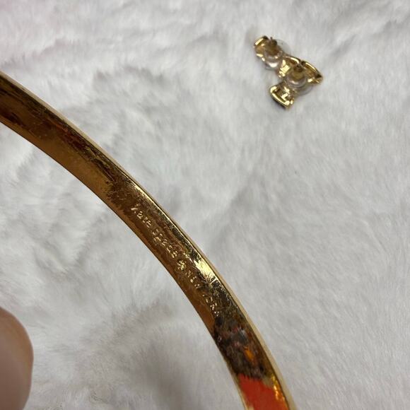 Kate Spade Black Gold-Tone Bow Bracelet and Earrings Set - Picture 6 of 9